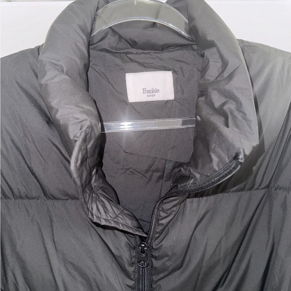 The Frankie Shop Aspen belted down vest in black - Picture 6 of 8